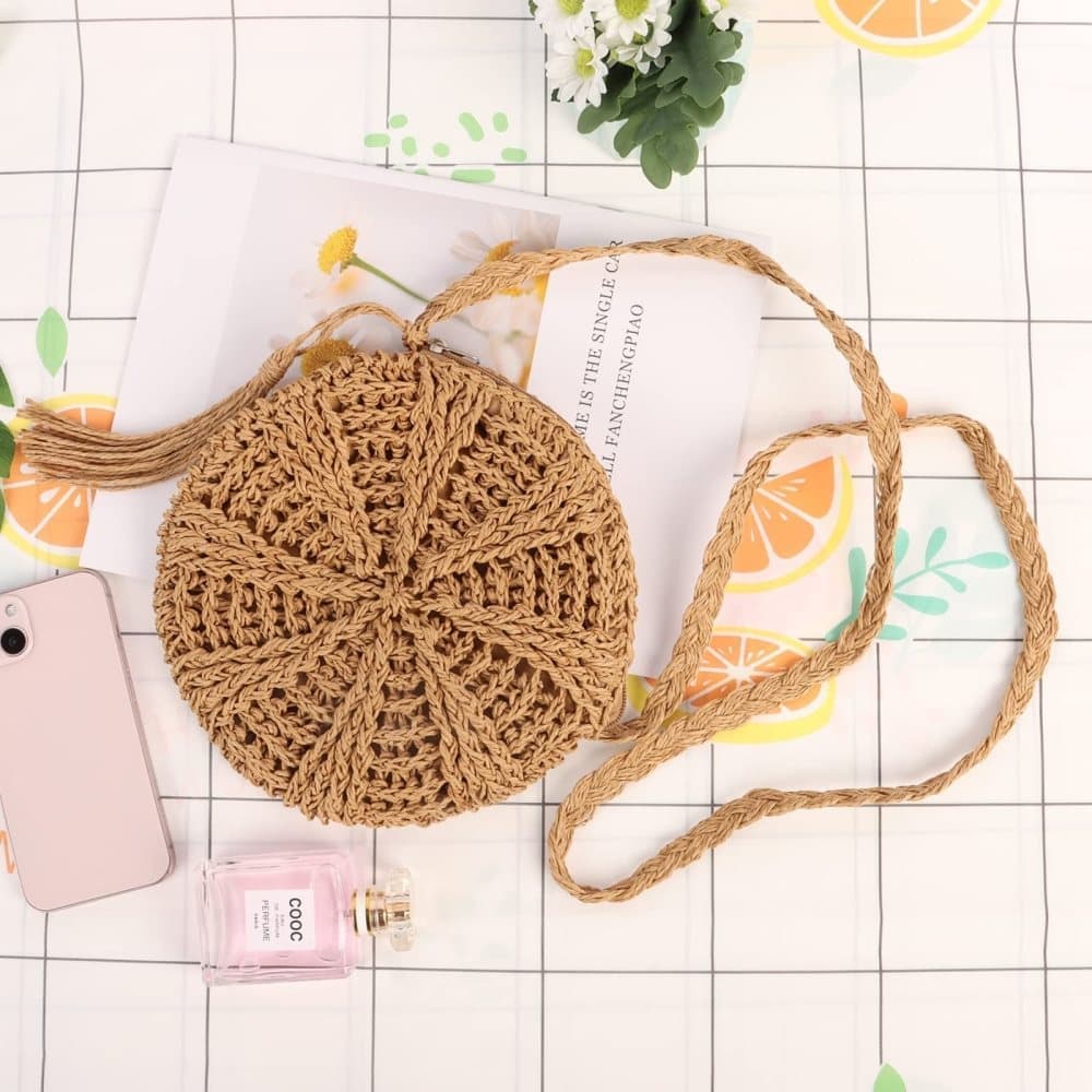 Retro style beach bag round shoulder straw bag for summer, brown, perfect for beach