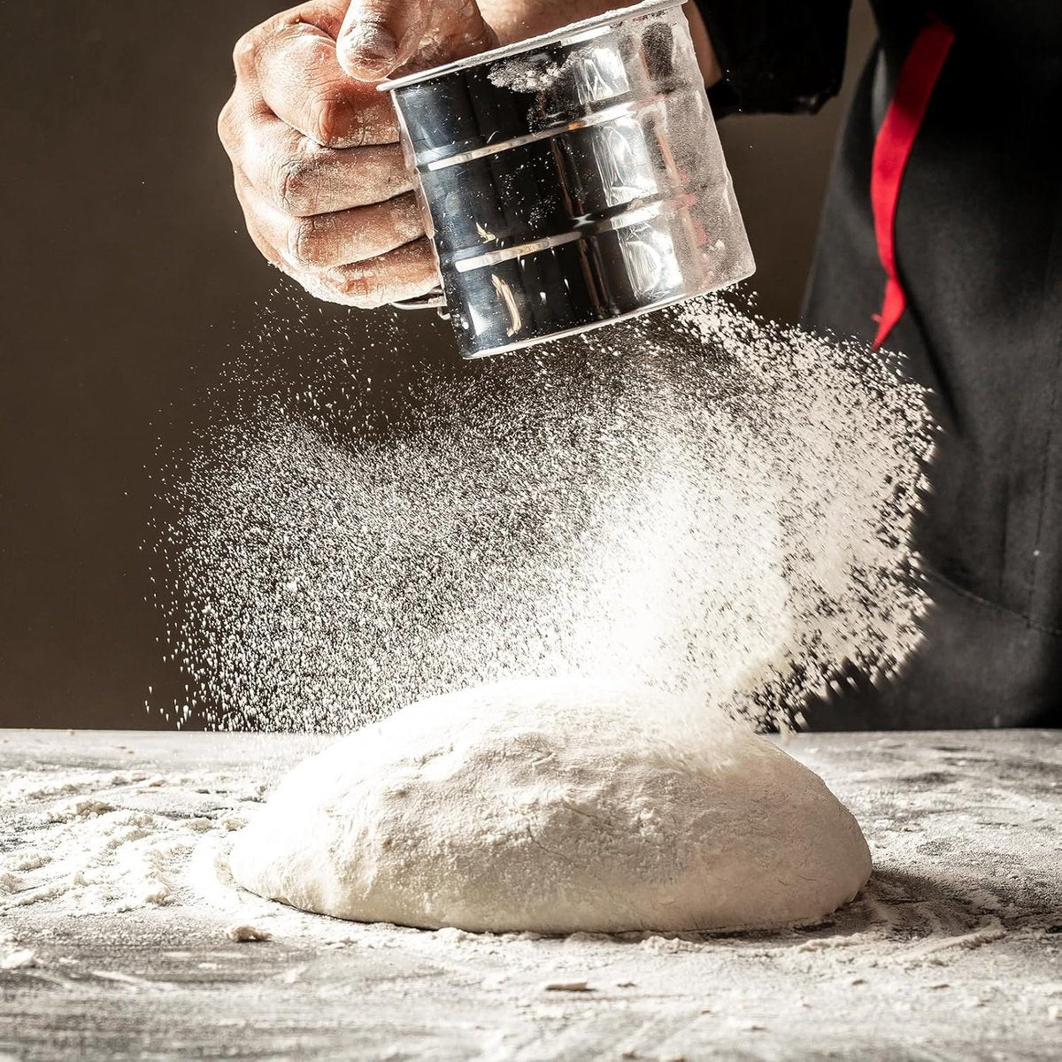 Flour Sieve - Flour Sieve - Professional Fine Mesh Sieve - Fine Kitchen Sieve - One-Hand Press Stainless Steel - Ideal for Baking and Sprinkling Powdered Sugar