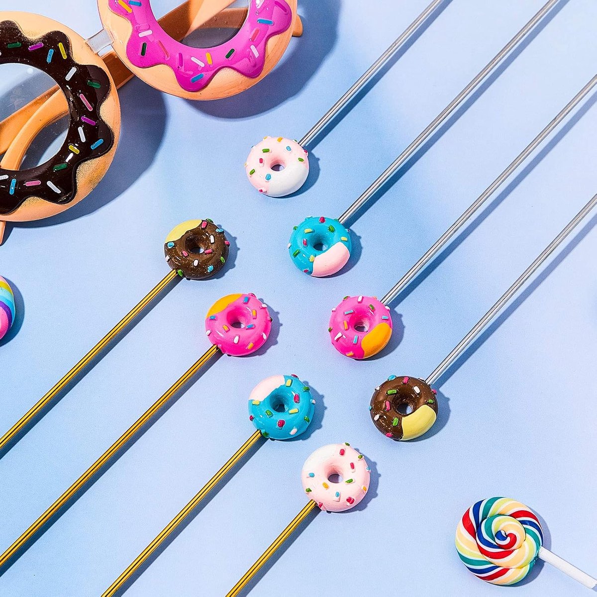 8 stainless steel stirrers - Donut cartoon design - Reusable stirrers for coffee and drinks - 7.5-inch long stirrers - Long-stem cocktail picks - Perfect as a donut gift and party decoration - 4 gold and 4 silver pieces