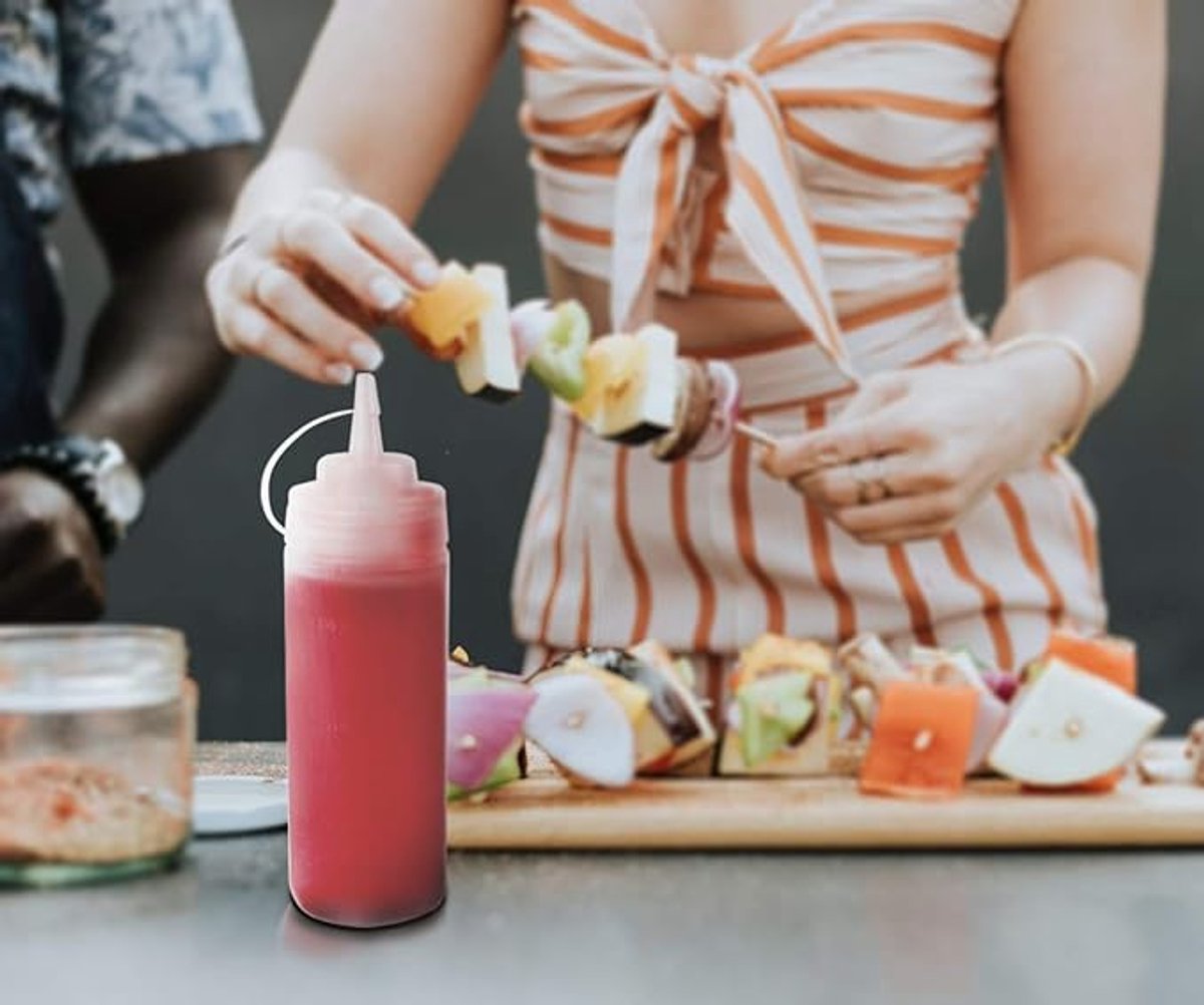 3 pieces - 360 ml - Squeeze bottle - dosing bottle - sauce bottles - Squeeze bottle for garnish, sauce or batter - sauce bottle - Garnish bottle - plastic - white - with spout cap - 6*6*20cm