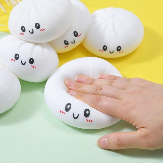 Stress relieving toy - Soft, bouncy stress ball - Relax and reduce stress - Suitable for adults and children - Can be used as a reward in the classroom or at a party