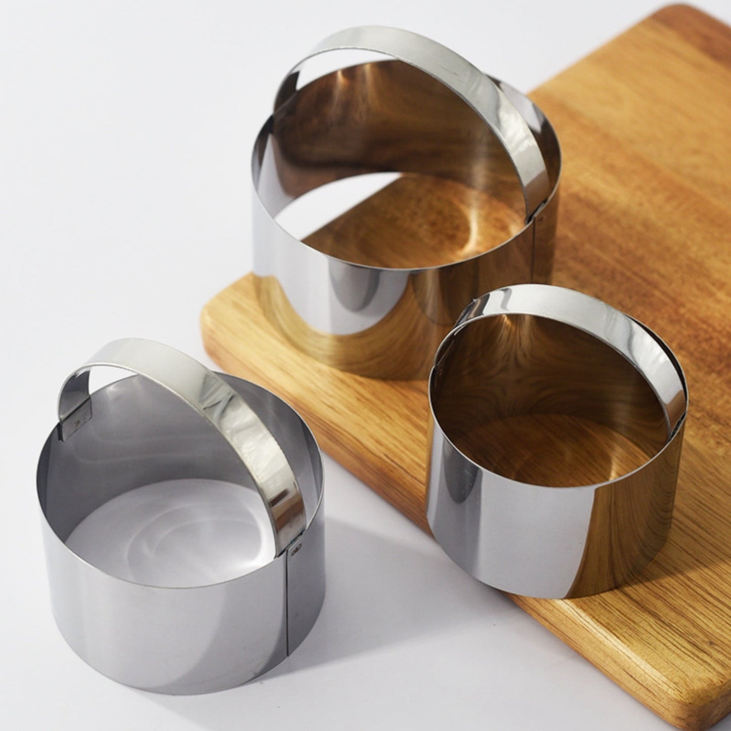 3 Pcs Round Biscuit Cutter With Handle,Circle Biscuit Cutter,Stainless Steel Round Circle Doughnut Cutter Baking Molds,Round Cookie Cutters Tool,Biscuit Cutter Set ,Kitchen Baking Supplies 3PCS
