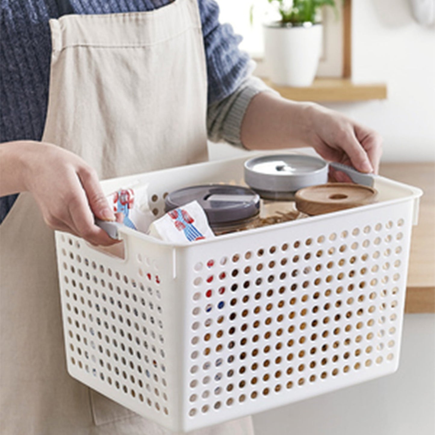 Darzheoy Laundry Basket, 2 pcs Plastic Hamper with Handles, Open Storage Bin to Organize Closets, Cabinets, Pantry, Shelving and Countertop Space, Suitable for Families and Dorms 1PC-White