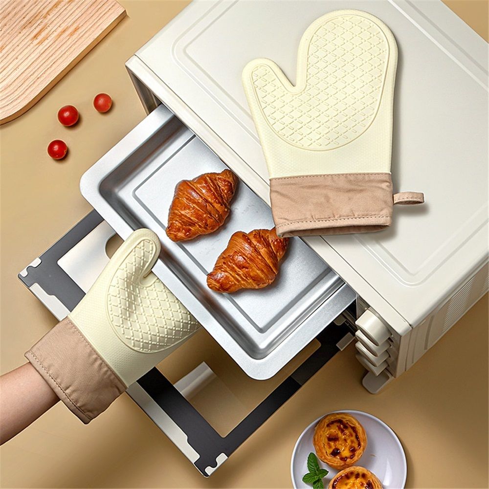 1 pair of Silicone Oven Mitts,Heat Resistant up to 572°F, Oven Gloves with Soft Lining, Non-Slip Kitchen Essentials, Kitchen Gadgets, Apartment Essentials, Great Gift for Cooking (beige-1pair)