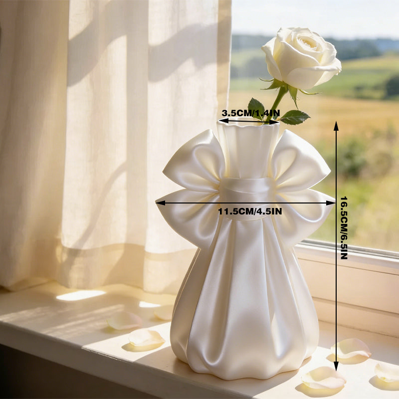 Elegant 3D-printed bow vase, home décor, silk white.
