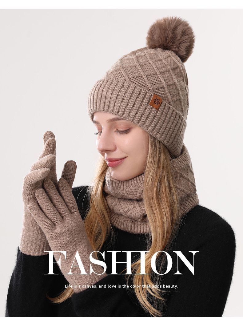 Women Gray Argyle 3-Piece Set-Hat Scarf and Gloves