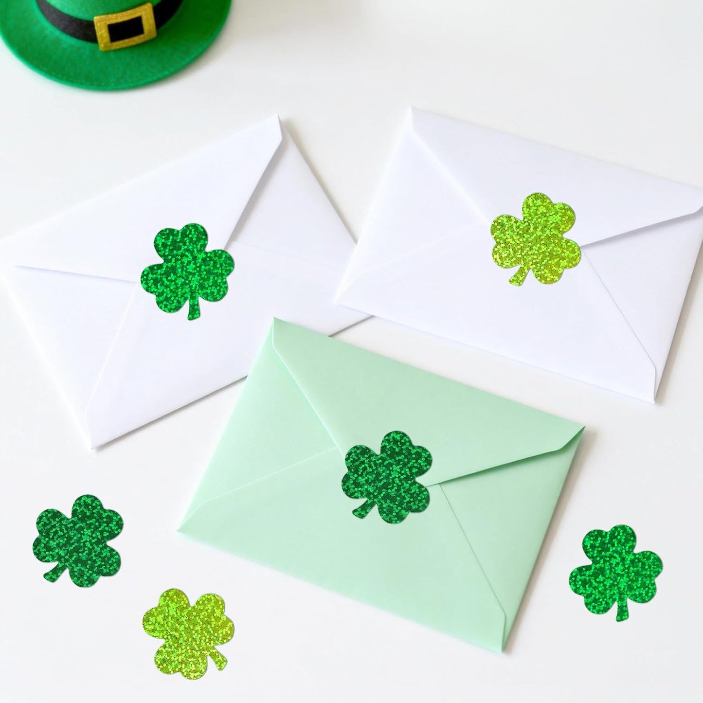 St.Patrick's Day Shamrock Stickers - 500Pcs 1.5'' Laser Shamrock Shape Stickers Roll Self Adhesive Holographic Green Irish Lucky Clover Sticker for Envelope Seal Card St.Patrick's Day (3 Color)