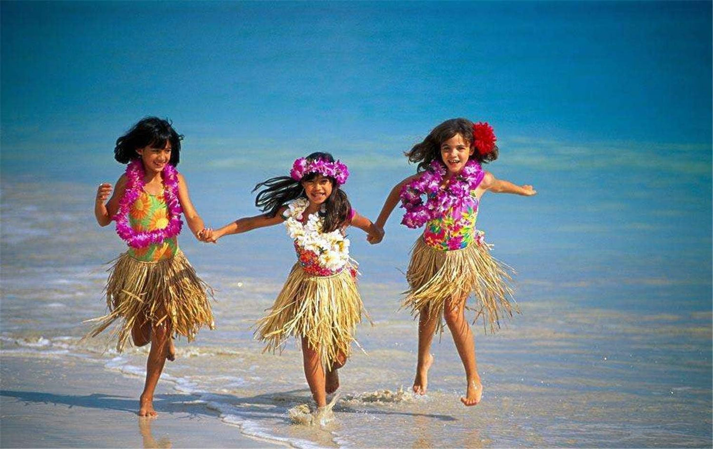 4 Pcs Purple Hawaiian Leis with Green Leaves for Graduation Party, Dance Party, Photo Prop in Outdoors (Purple)
