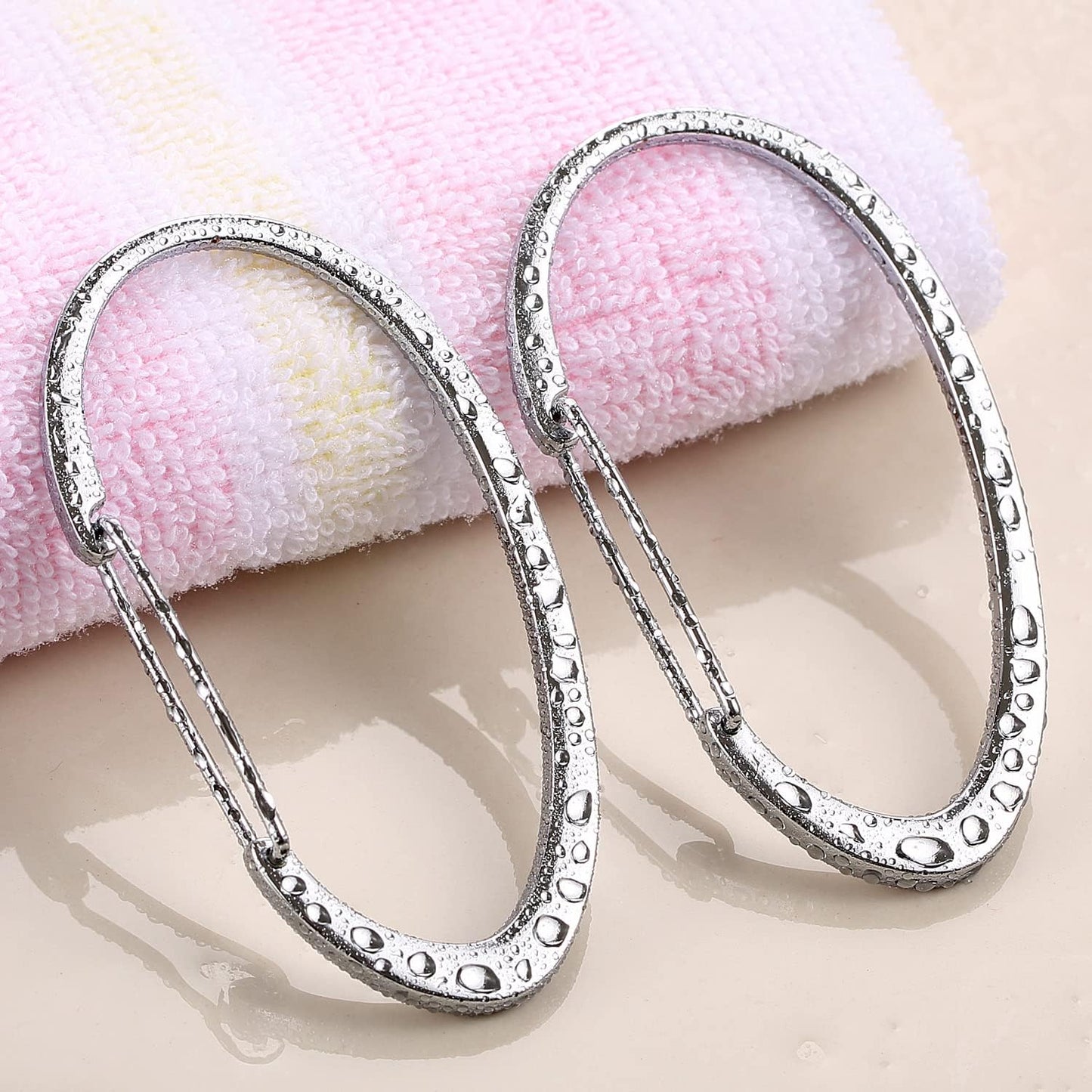 Silver Shower Curtain Rings, Rtproof Shower Curtain Hooks for Bathroom, Chrome Decorative Shower Hooks Rings for Shower Curtain Rod Hangers, Set of 12
