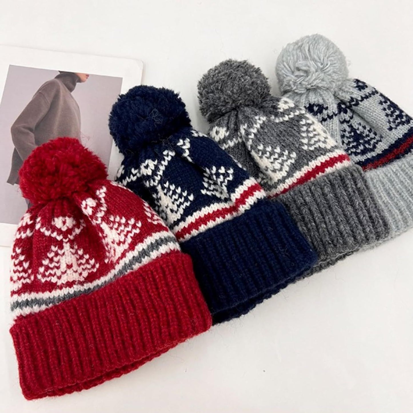 Women's Thick Classic Knit Bobble Hat for Winter Warm, Thermal Beanie with Pom Pom for Girls