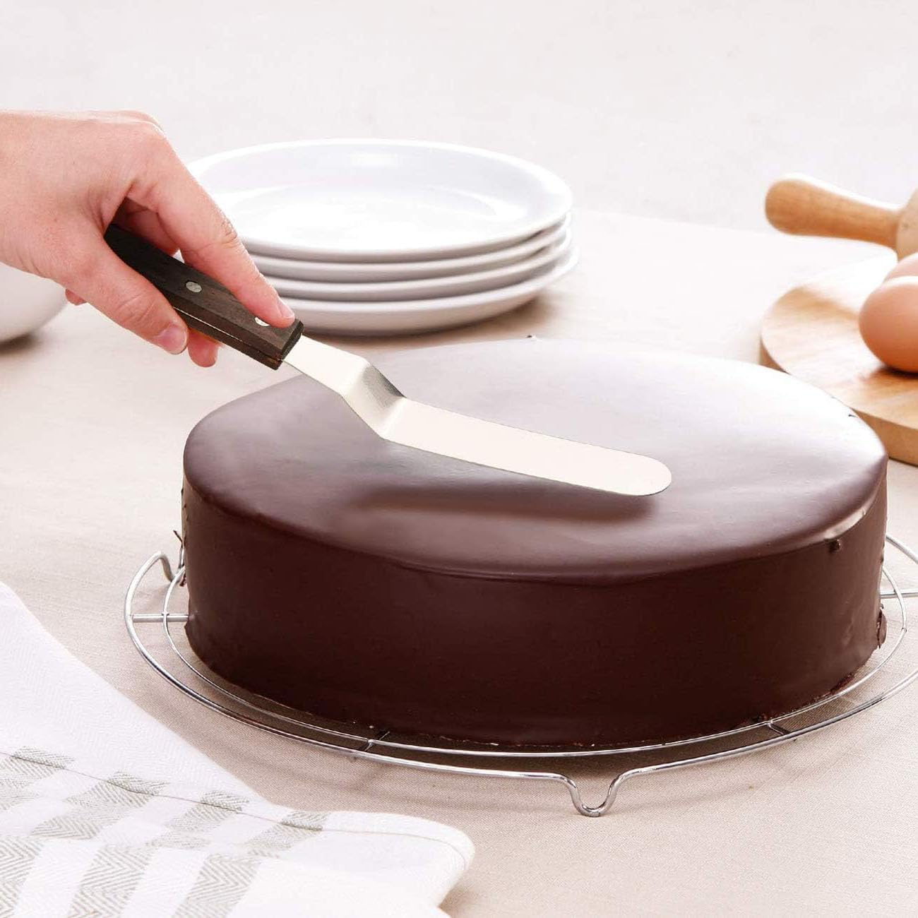 4PCS Offset Spatula Icing Spatula Set 4" 6" 8" 10" Professional Stainless Steel Cake Spatula Frosting Spatula Set with Wooden Handle (Angled)