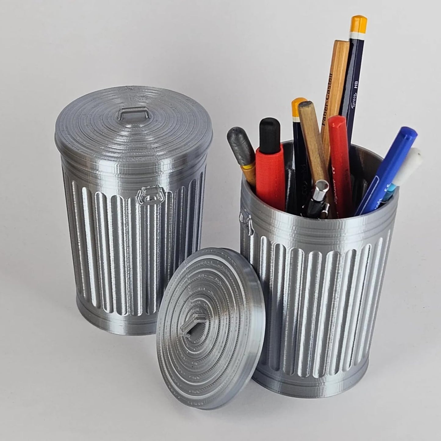 Creative Trash Can Pen Holder for Desk, Pencil Holder Desk Organizers, Office Supplies Decorations Idea Gift