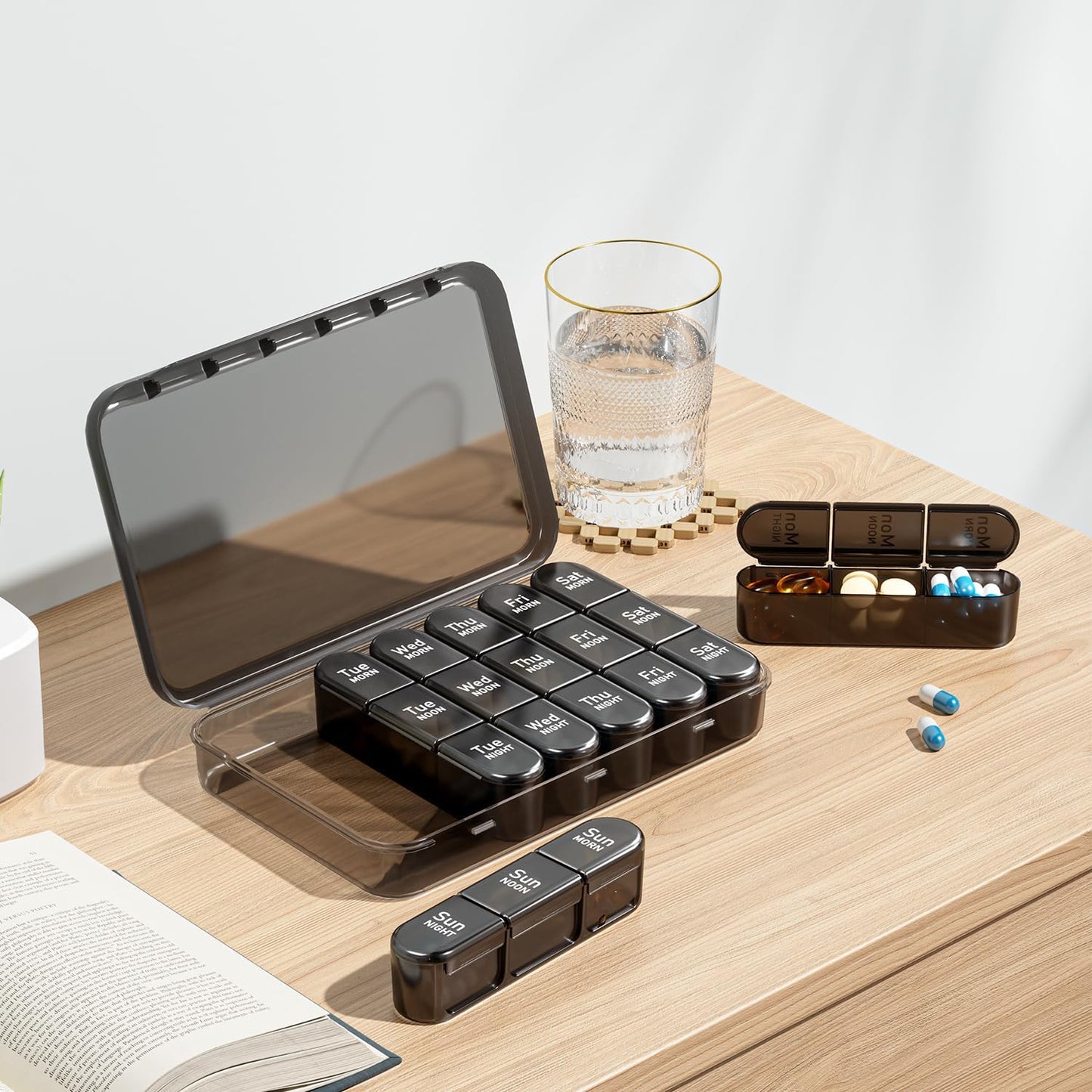 Weekly Pill Organizer 3 Times a Day, Medicine Pill Organizer Box, Pill Box 7 Day, Daily Pill Box Organizer, Travel Container Pill Cases Organizers 7 Day to Hold Vitamins and Medication (Black)
