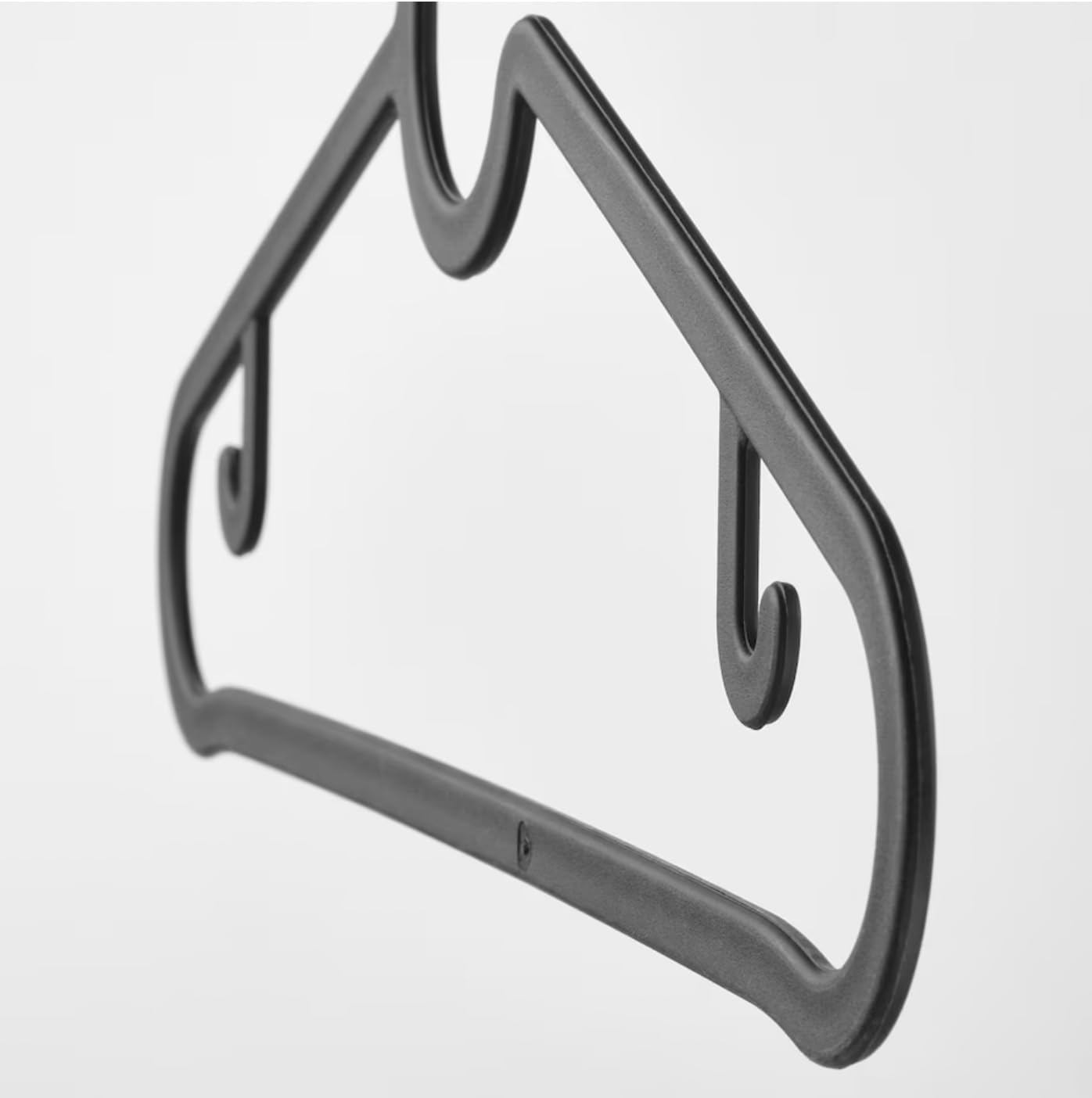Hangers Flexible Sturdy Black (20 Pack)