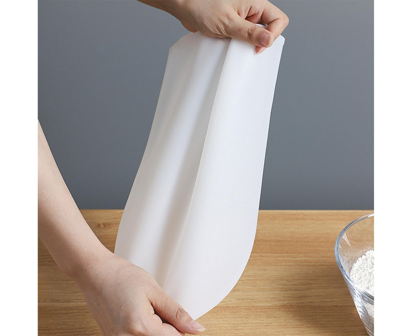 Kneading Dough Bag Food Grade Non-stick Silicone Non-deformation Flour Mixing Bag Baking Tool-L