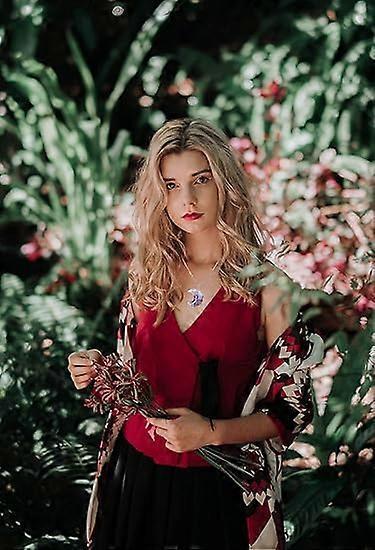Tree of Life Wire Wrapped Crescent Moon Pendant Necklace Reiki Healing Crystal Stone Necklaces Natural Gemstone Quartz Jewelry for Women