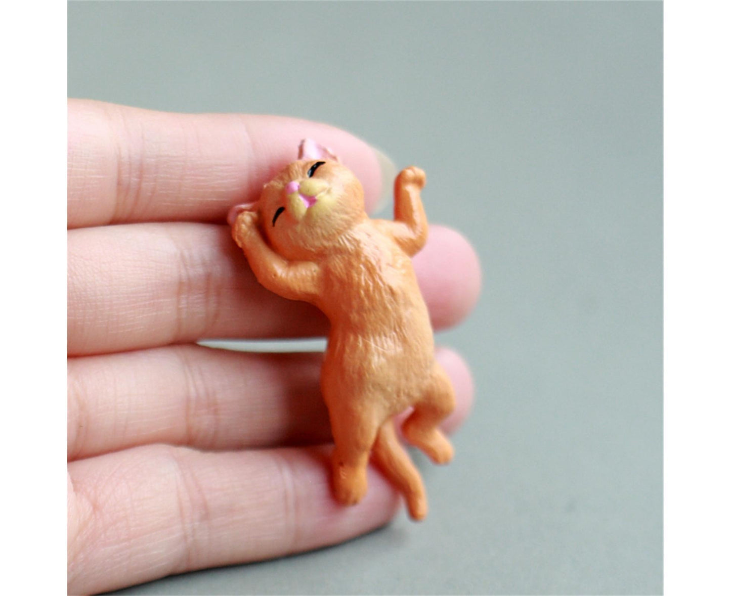 10Pcs Cat Figurine Personalized No Odor Plastic Car Center Console Cat Statue for Desktop-Multicolor