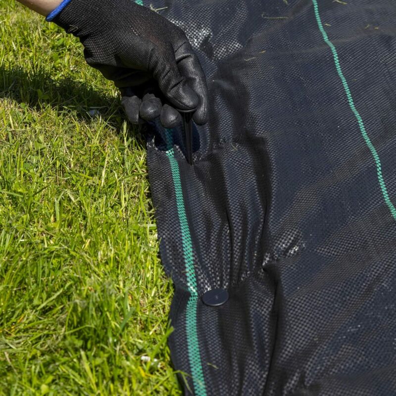 Pack Of 100 Ground Stakes For Fixing Weed Control Fabric Or Mole Control Netting Black
