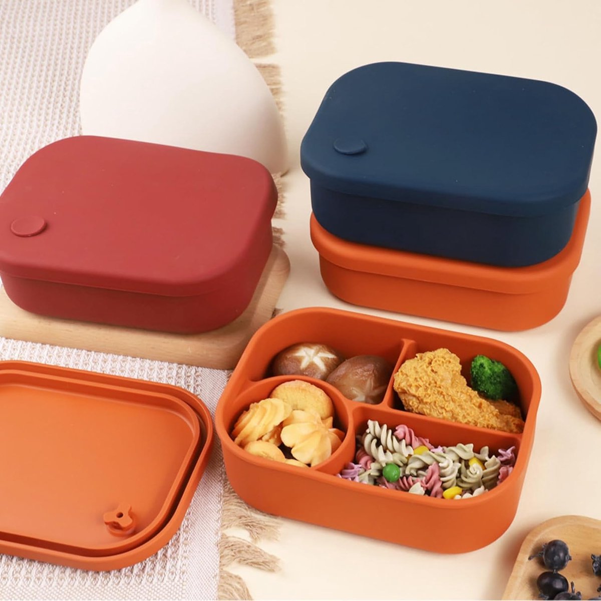 Silicone Lunch Box – For children and adults – Four-compartment lunch box – Leakproof lunch box – For school, picnics and parks (Blue)