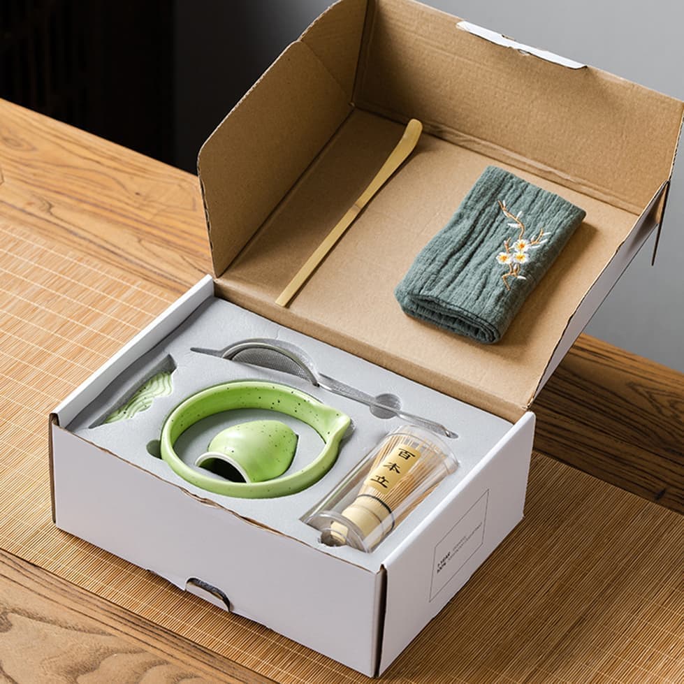 7-Piece Ceramic Matcha Tea Set with Bowl Whisk and Accessories, Green