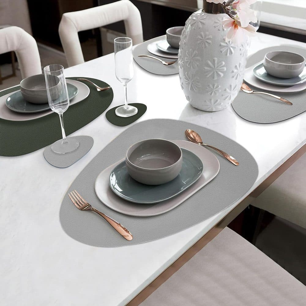 4-Pack Faux Leather Placemats Waterproof Non-Slip Easy-to-Dry Double-Sided, Green