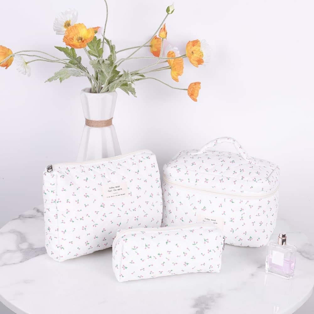 3 Cosmetic Bags Floral Lightweight Toiletry Bag for Women, White, Set of 3