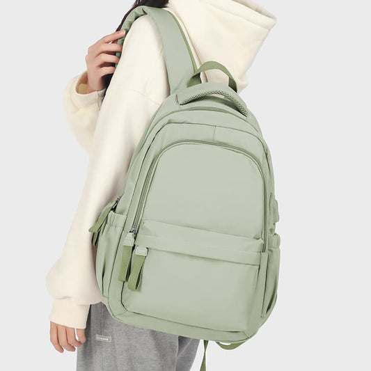14-inch Laptop Backpack Waterproof Lightweight Daypack for School and University, Light Green