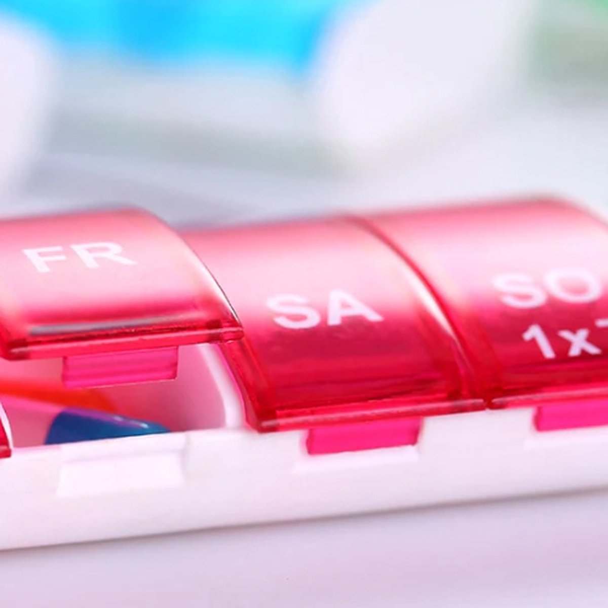 Pill box | Pill box | Medicine box | Pill Box | 7 days | 1 week | Purple