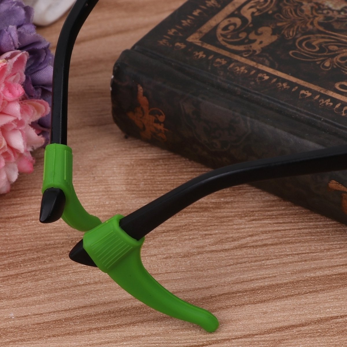 Anti-slip Ear Hooks for Glasses | Glasses Hooks | Glasses Holders | Sunglasses Hook | Silicone | Green | 2 Pieces