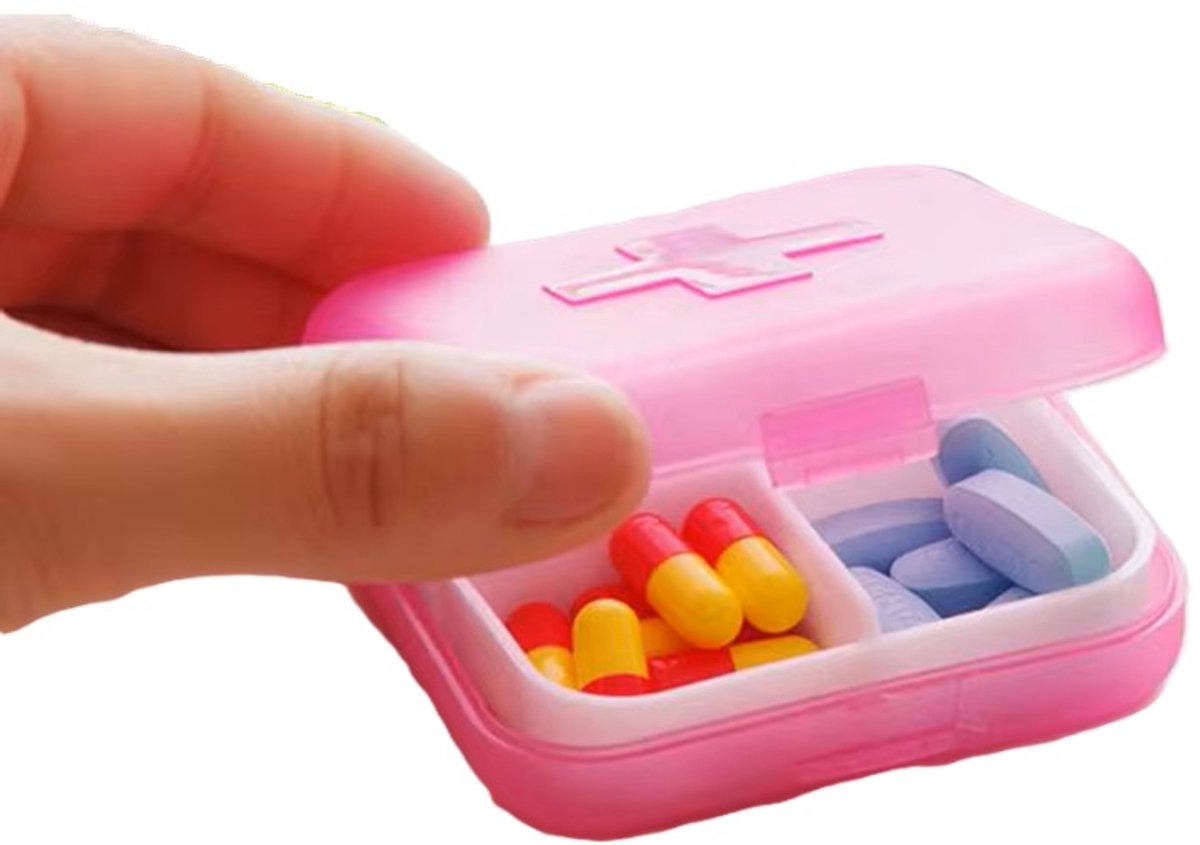 Medicine box | Pill box | Pill case | 4 compartments | Sealed | Red