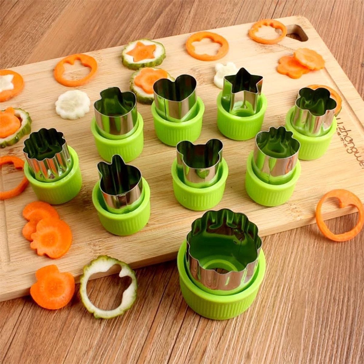 9-piece stamp set with fruit and vegetable cutter - Love heart, star, flower, and animal shapes - Creative mold - for baking, children's lunch, and decorating healthy snacks