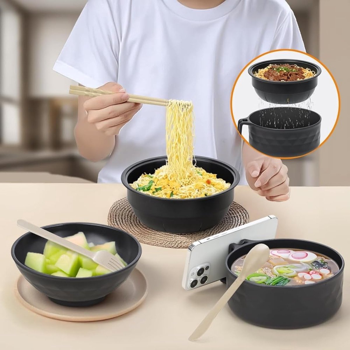 Microwave noodle bowl - 6-in-1 ramen cooker with lid, strainer, chopsticks - 33oz instant noodle soup bowl with handle and phone holder