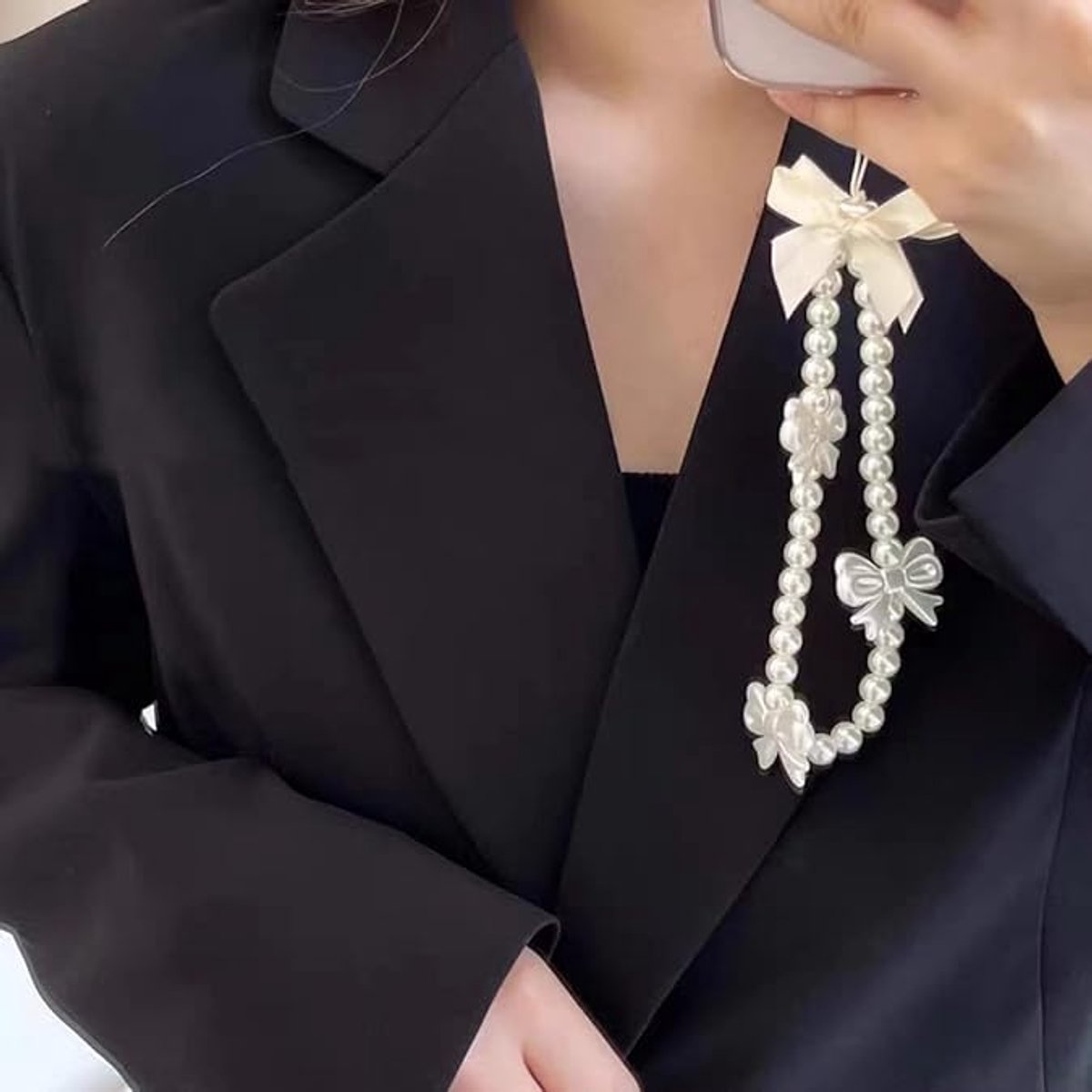 Phone pendant - cute phone chain - aesthetic heart-shaped pearl cord ornament