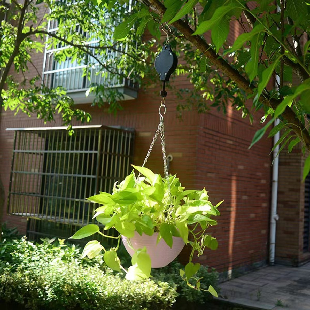 Garden basket – Stretchable, adjustable, PET nylon, 15kg load capacity