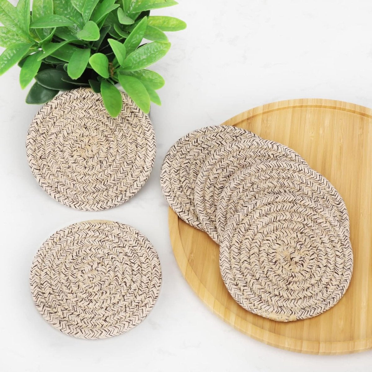 Coasters - 8-Piece - Stylish Coasters - Coasters for Glasses - Beautiful Coaster Set - Round Coaster Design - Anti-Slip - Heat Resistant - Gift - with Holder