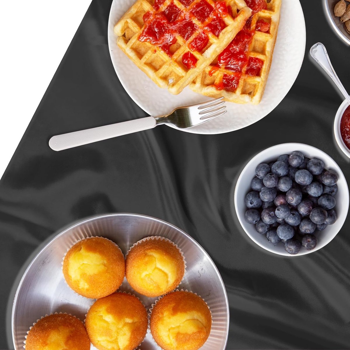 Tablecloth - 145 x 275 cm - Luxury Tablecloths - Oilcloth - Cotton Tablecloth - Water-repellent - Table linen - Washable tablecloth - High quality - Black - Very suitable for birthdays / weddings / receptions / banquets / events / Halloween / Christmas