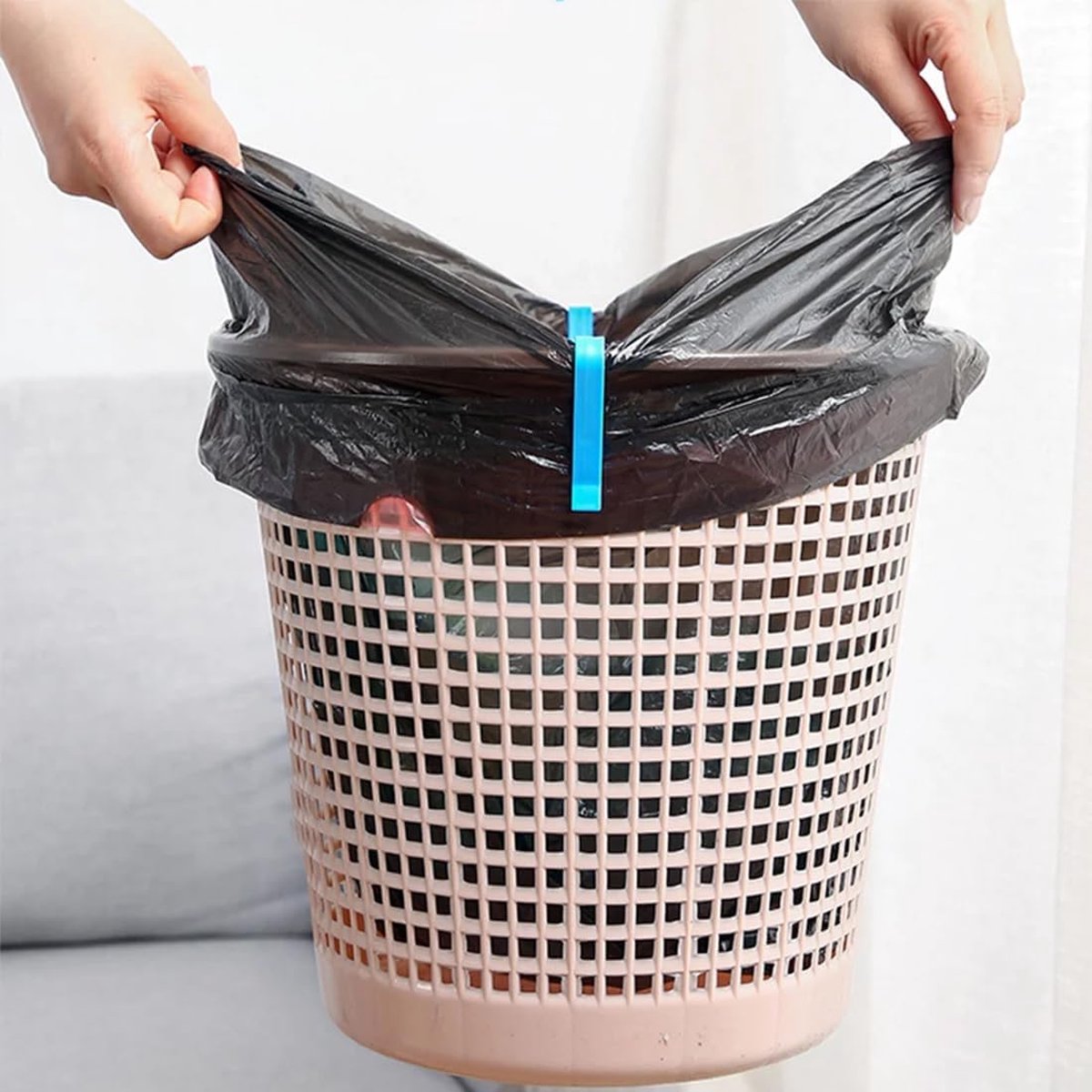 Trash Can Clips - 10 Pieces - Garbage Bag Grip - Garbage Bag Holder - Fixing Clips - Trash Can Fixation Clips - Waste Bag Clip Holder - Storage Clip - Anti-Slip Holder - For Garbage Bag - Garbage Bag Clamp - With Garbage Bag Closure Function - Plastic - B