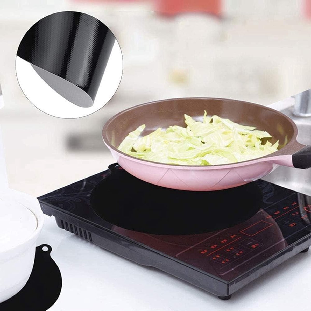 Induction Protector Set - 4 Pieces - 22cm - Pan Protectors - Induction Cover Plate - Cooktop Cover Plate - Round Induction Mats - Heat Resistant Up to 230 ºC - BPA-Free - Non-Slip - Dishwasher Safe - Pan Coaster - Coaster - Black