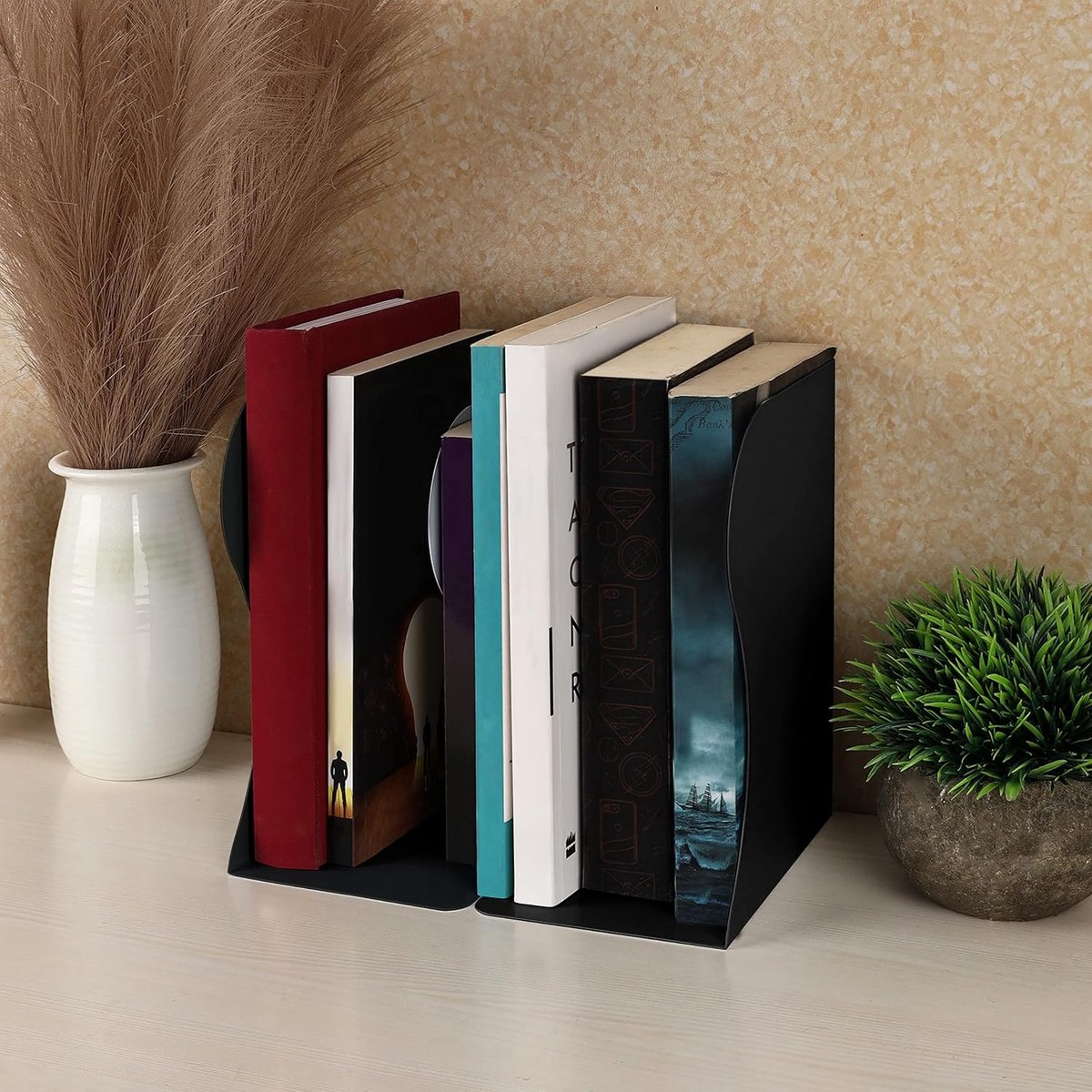 Bookend - Book Stand - Book Holder - Book Support - Bookends - Magazine Holder - Adjustable - Stylish Design - Non-Slip Feet - Multifunctional Use - For Shelves, Office, Library, Home and School - Metal - Black