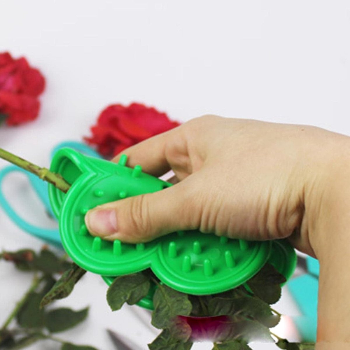 Flower Cutter - Professional flower thorn stripping - Portable Flower Knife - Efficient practical Flower Cutter - Flower Care - for handy gardening and floral work - green