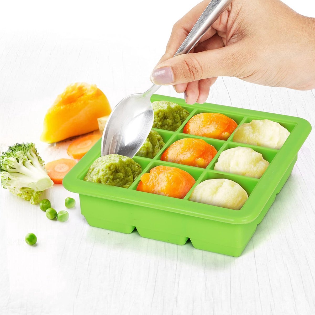 2x Ice Cube Tray With Lid - Silicone Ice Cube Tray - BPA Free - 2 x 9 Cells - 3.5cm Ice Cubes - Dishwasher Safe - Ice Cube Tray - Ice Cube Tray - Square - Green - Reusable - Easy to Push Out