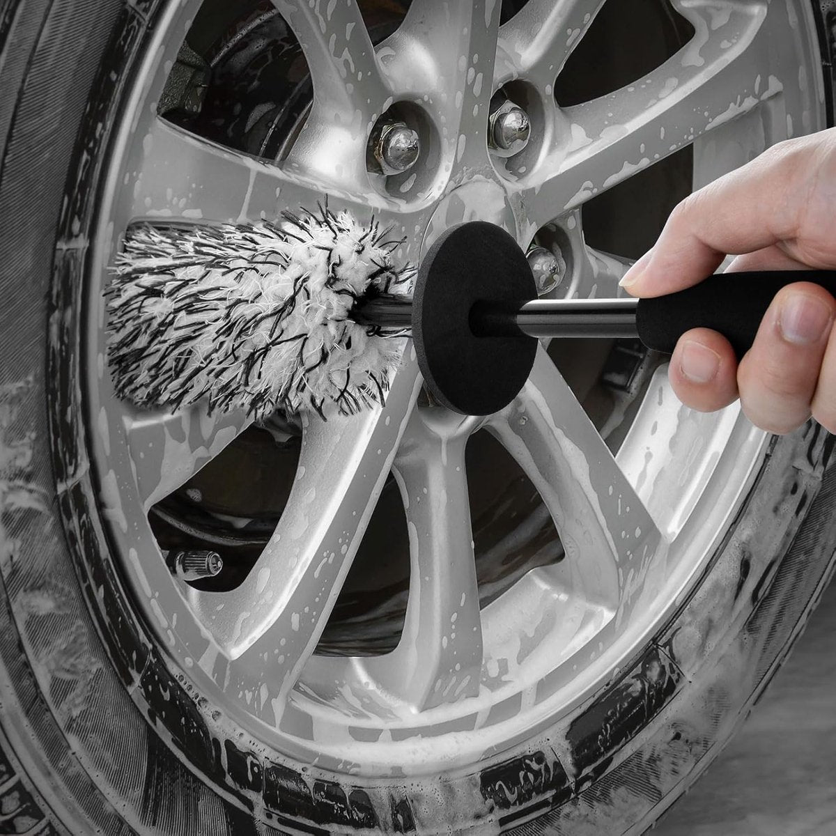 Rim Brush - Car Wheel Brush with Car Wash Glove - Microfiber Rim Brush - Tire Brush - Wheel Brush - Rim Cleaner - Car Rim Brush - Car Wheel Cleaning Brush - Detachable - Car Brush - Car Cleaning Set - Black