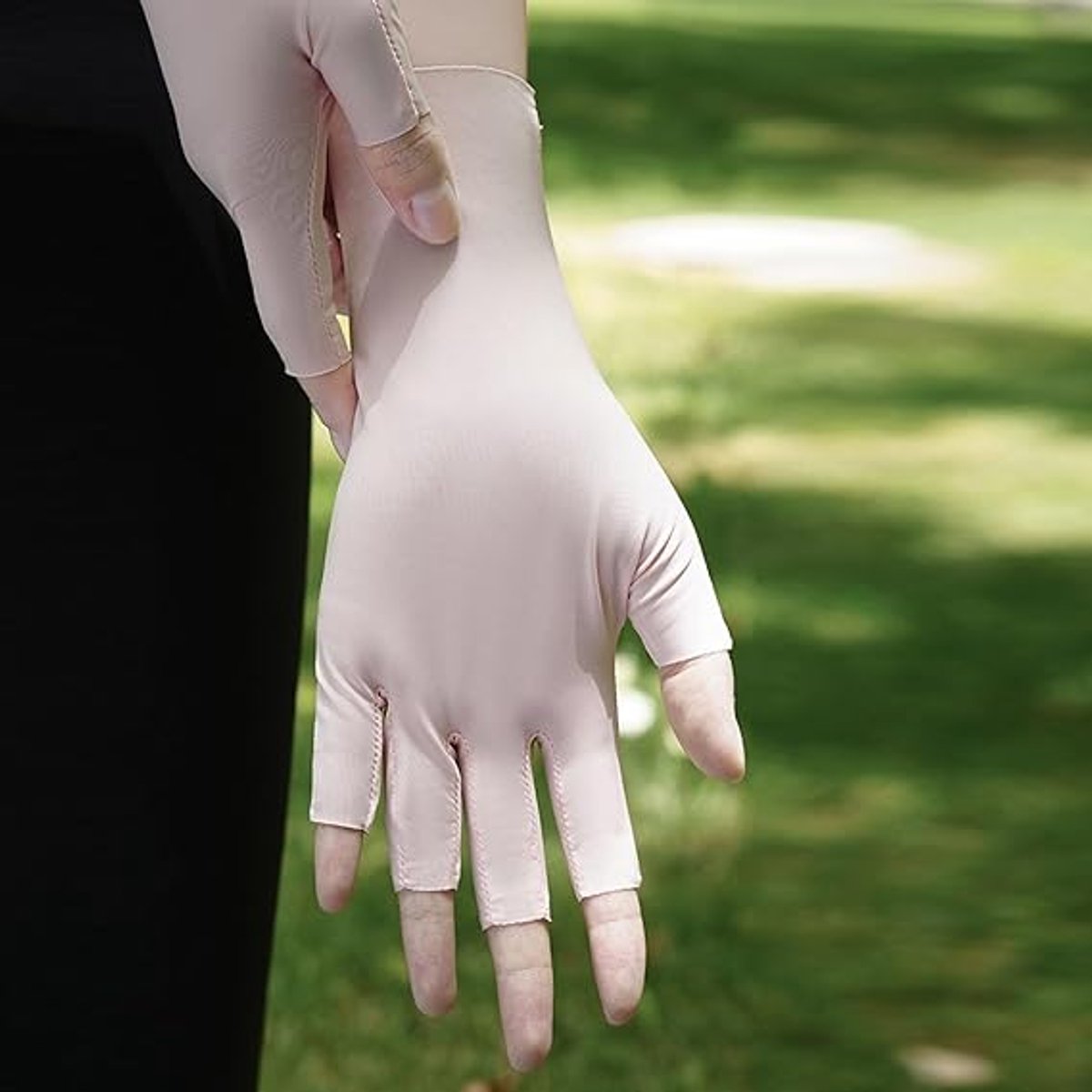 4 pairs - Gloves - Half-finger gloves - women's UV-protective half-finger gloves - summer hand protection gloves - fingerless gloves with sun protection - pink, white, grey and purple - 23 cm