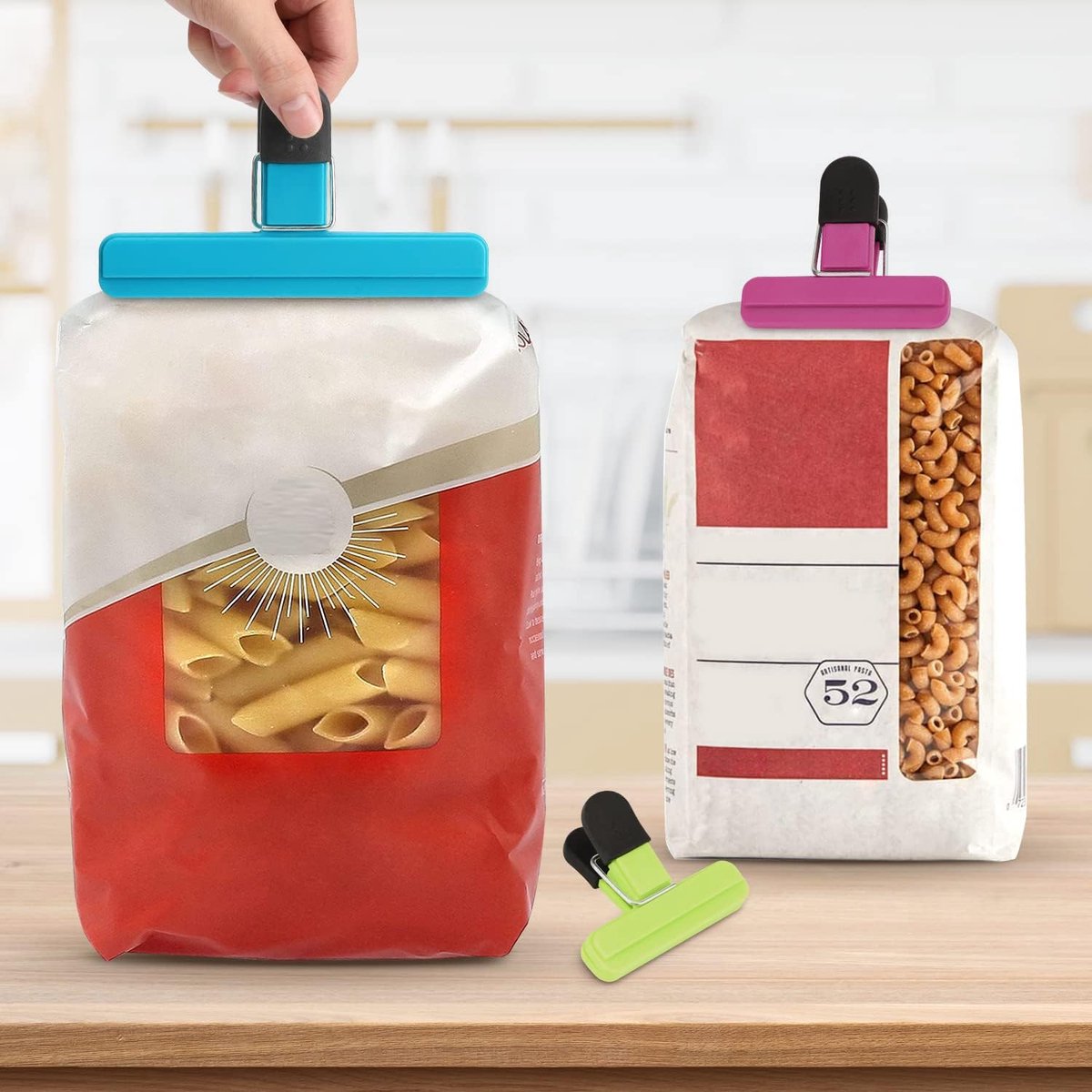 Pieces Food Storage Clips - Sealing Clips - Sealing Clamps - Food Storage Clips - Food Storage Clips - Small Clip - Sturdy Sealing Clips - Snack Clip - Food Clips - Used for sealing and storing food - 2 sizes mix