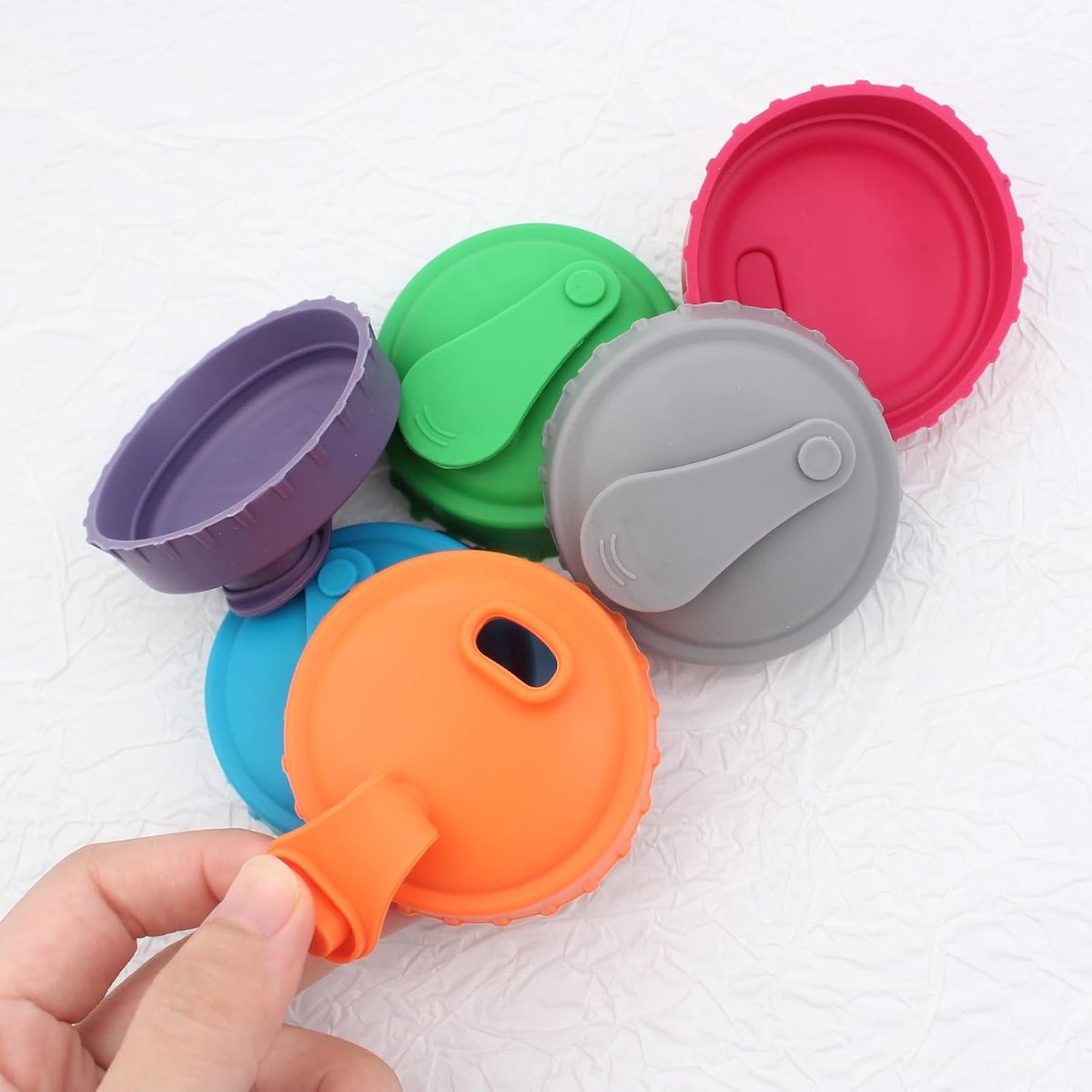 Can Cover - 6 Pieces - Silicone Soda Cans - Can Closer - Silicone Can Lids - Drink Protector - Dust and Spill Anti - Insect Anti - Easy to Clean - Reusable - Fits All Cans - Freshness Cap - 6 Colors