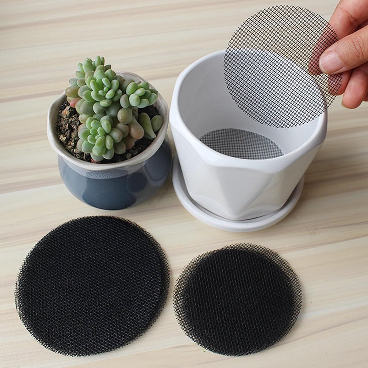 100 pieces - Round flowerpot mat - flowerpot mat - mesh garden mat - plant pot bonsai soil grid - for garden - prevents soil loss - drainage screens - 4.5 cm and 10 cm, 50 pieces each - black