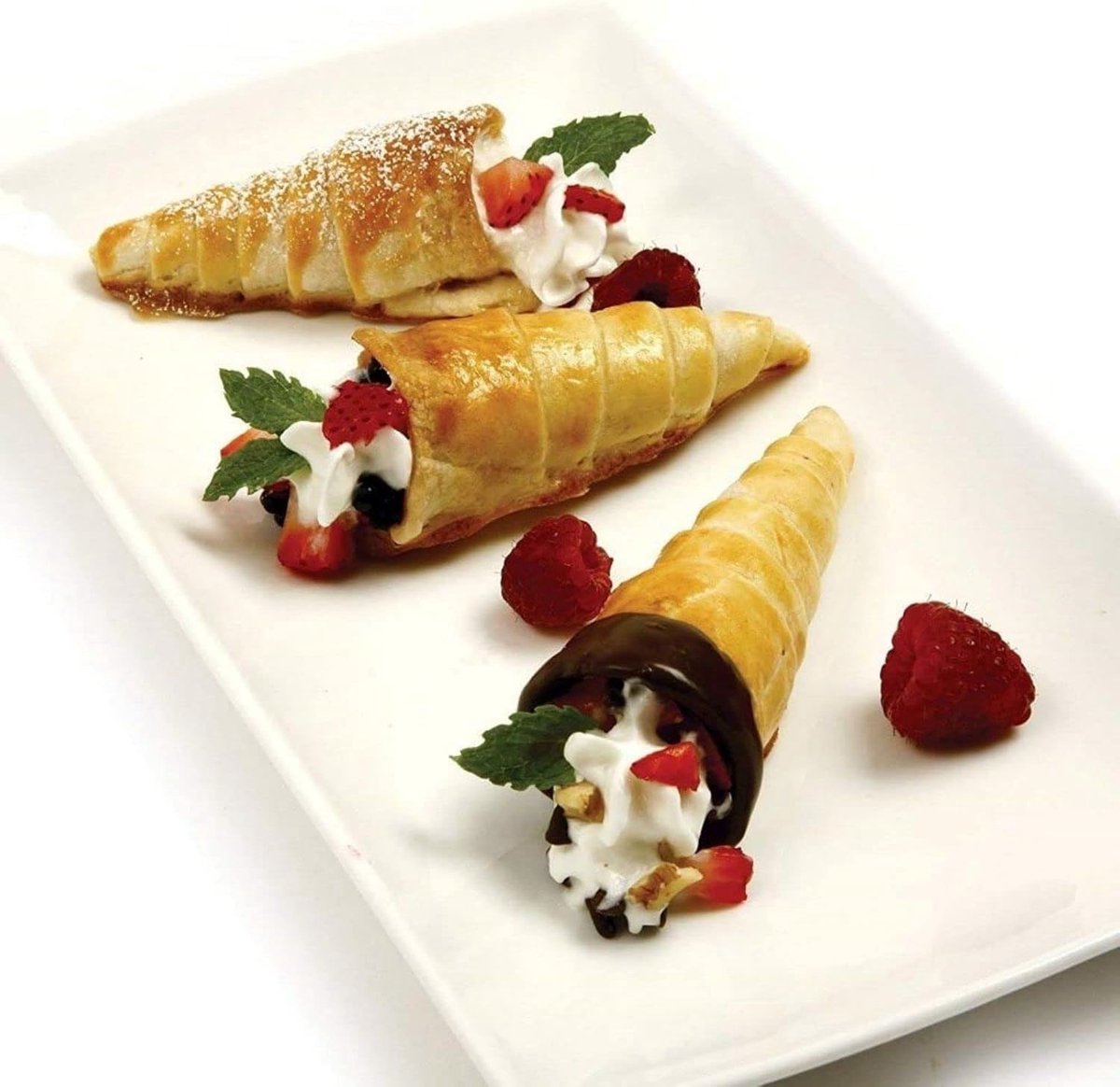 16 pieces - Croissant molds - Cream horn molds - Ice cream cone molds - Horn molds - Baking tools - Stainless steel baking pan - kitchen utensils - with cleaning brushes - for pastries, cream horns, cakes - 12.4*3.4 cm - silver