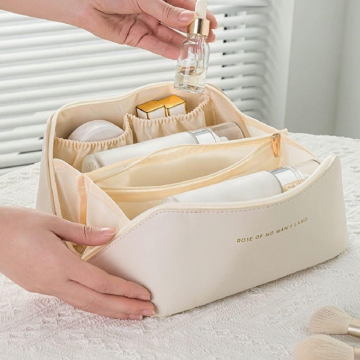Toiletry Bag - Women's Toiletry Bag - Toiletry Bags - Travel Makeup Bag with Handle - Beauty Cases - Waterproof PU Makeup Bag - Cosmetics Bag - Small Makeup Pouch - Waterproof Portable Toiletry Bag Storage Bag for Women - For Men & Women Cosmetic Organize