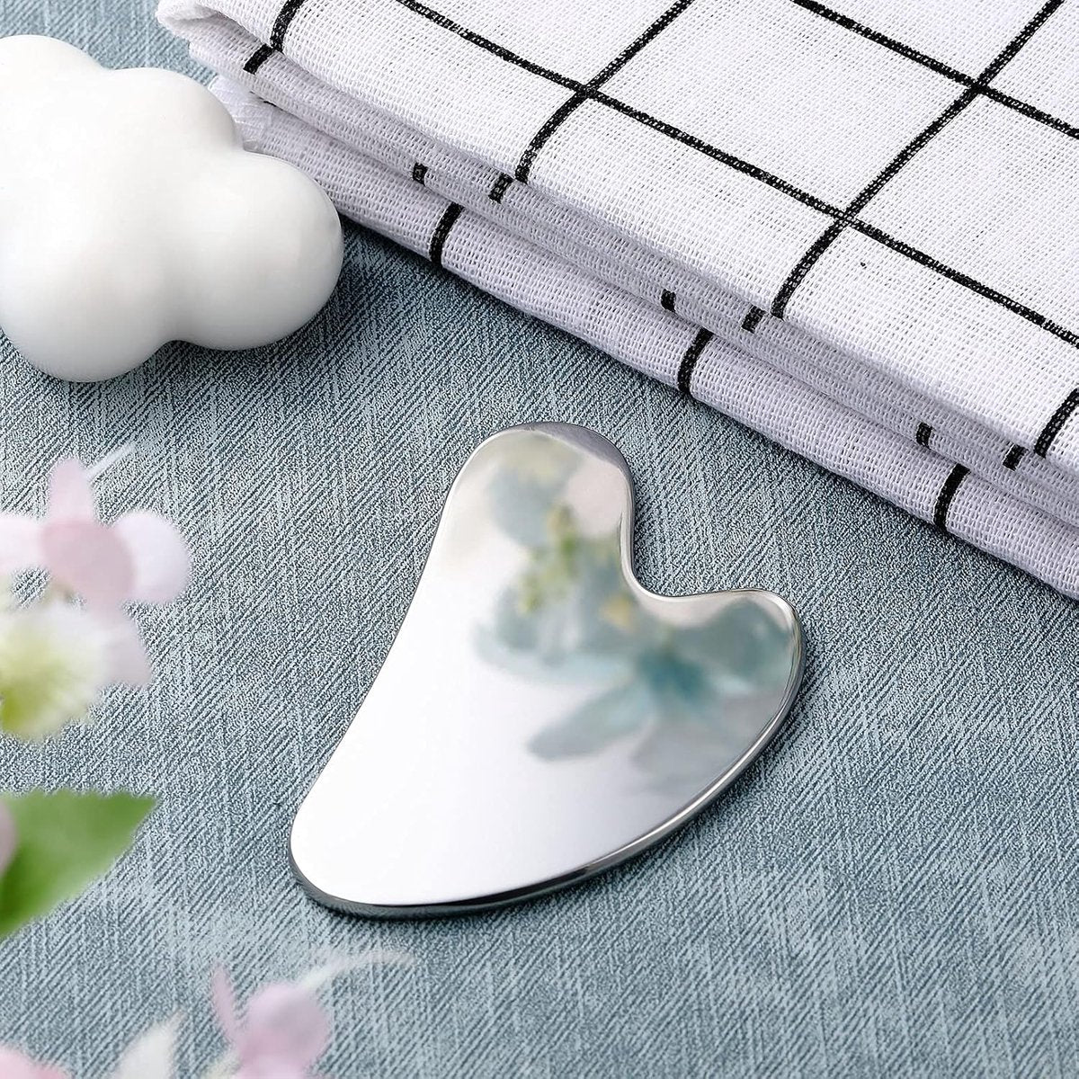 85*55mm - Stainless Steel Gua Sha Facial Instruments - Lymphatic Drainage Massage - Gua Sha for the Face - Metal Gua Sha - Skin Self-Care - Facial Sculpting Gua Sha - for the Body, Eyes, Jawline Shaper - with Dust Bag - Silver