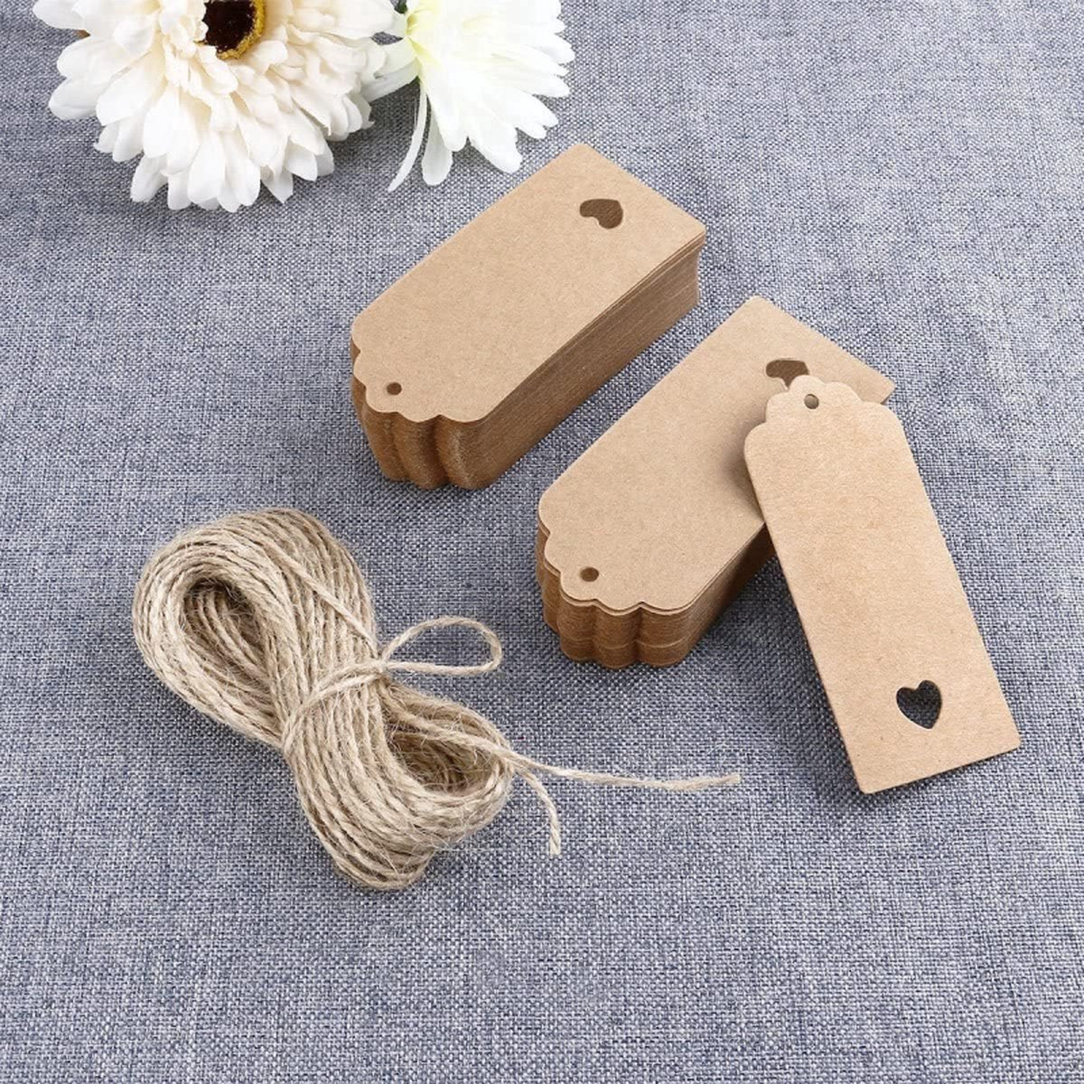 100x Kraft Cardboard Labels - With 100 Jute Rope - Gift Tags - 9.5 x 4.5 CM - Heart - Writable - Cardboard Gift Labels - Kraft Paper Name Tags - Blank Price Tags - Gift Tags - Multifunctional Label - Thick & Sturdy